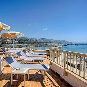 Dei Due Porti Apartahotel