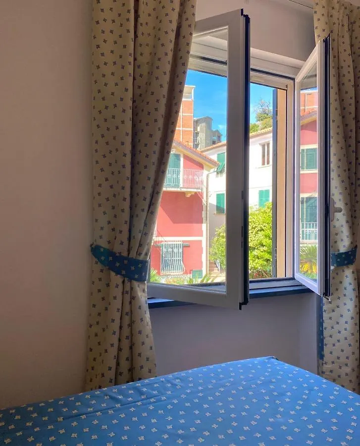 Hotel Clelia Deiva Marina 3*,  Italien